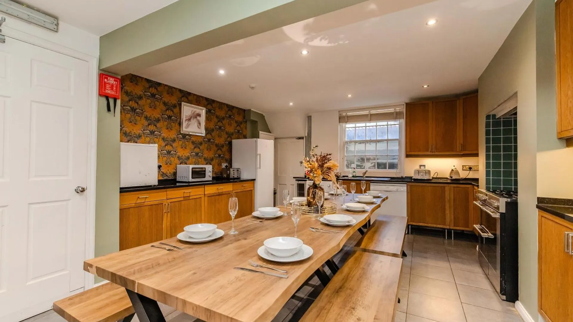 Large Family Home L 5-Bedroom With Patio L Heart Of Kemptown Брайтонн Апартаменты